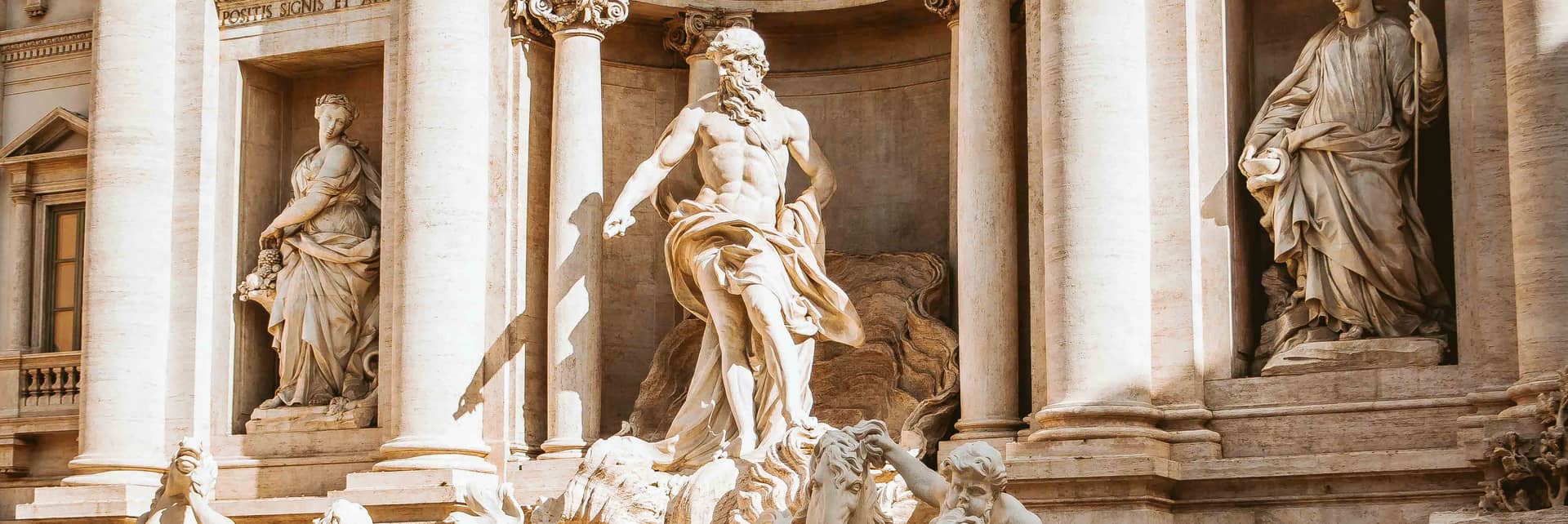 Dettaglio della Fontana di Trevi, Roma
